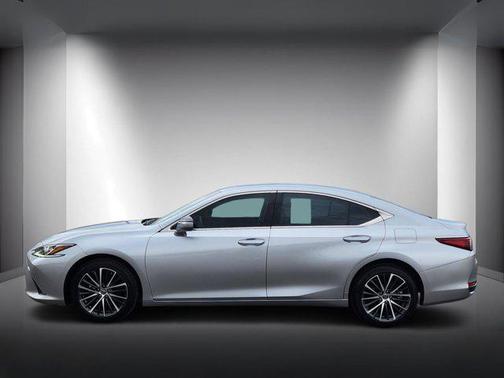 2023 Lexus ES 250 Base