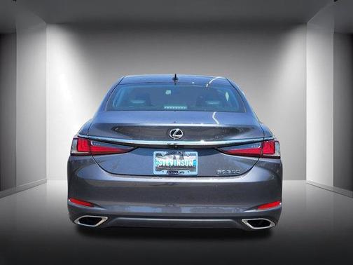 2025 Lexus ES 350 Base