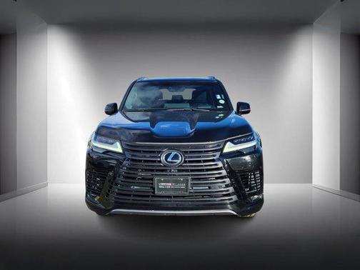 2022 Lexus LX 600 Premium
