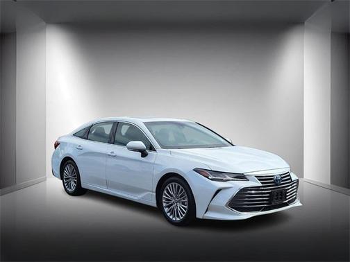 2022 Toyota Avalon Hybrid Limited