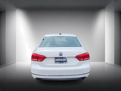 2012 Volkswagen Passat 3.6 SEL Premium