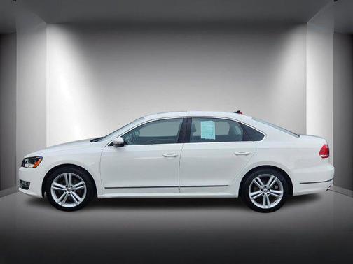 2012 Volkswagen Passat 3.6 SEL Premium