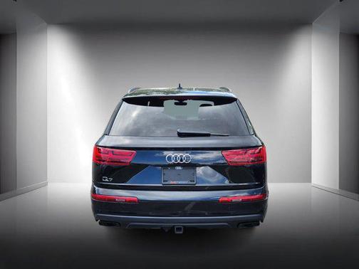 2019 Audi Q7 55 Prestige