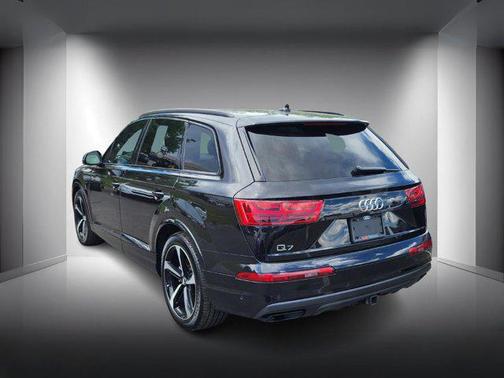 2019 Audi Q7 55 Prestige