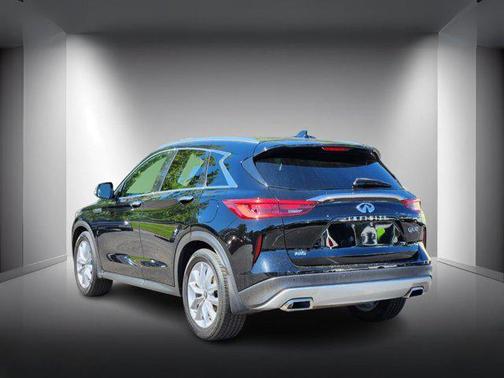 2021 INFINITI QX50 LUXE AWD