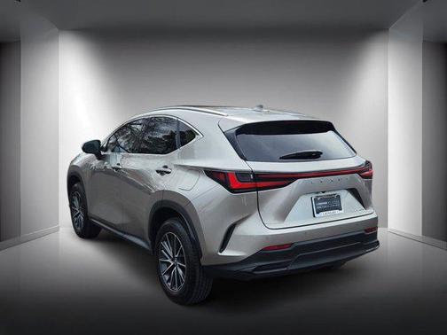 2025 Lexus NX 350h Premium