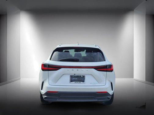 2025 Lexus NX 350h Premium