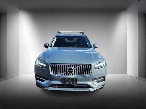 2022 Volvo XC90 T6 Inscription