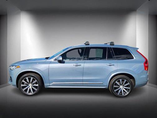2022 Volvo XC90 T6 Inscription