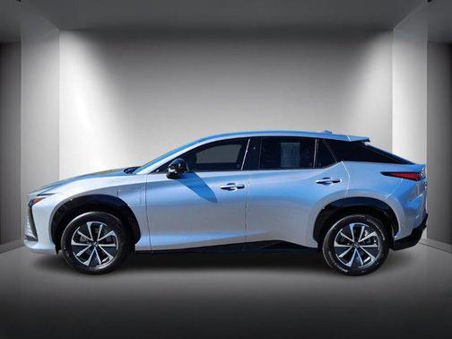2024 Lexus RZ 450e Luxury