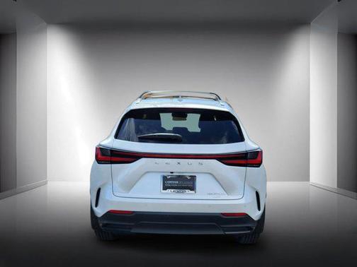 2025 Lexus NX 350h Premium