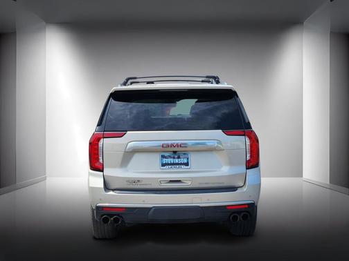 Pearl Beige Metallic 2023 GMC Yukon XL Denali