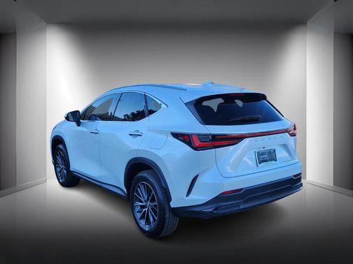 2025 Lexus NX 350h Premium