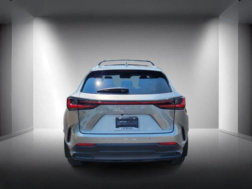 2025 Lexus NX 350h Premium
