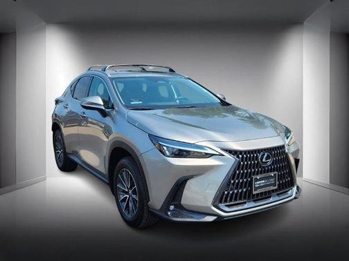 2025 Lexus NX 350h Premium