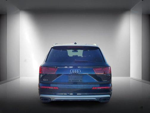 2017 Audi Q7 2.0T Premium