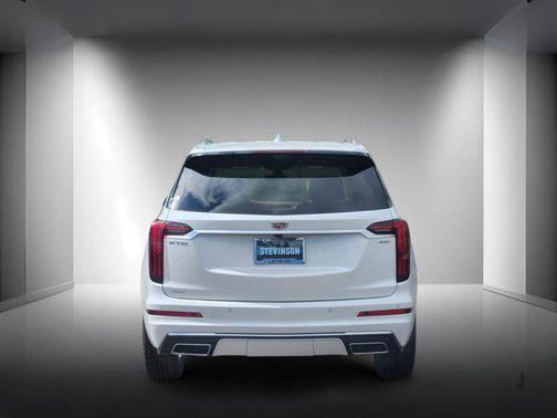 Crystal White Tricoat 2023 Cadillac XT6 Premium Luxury AWD