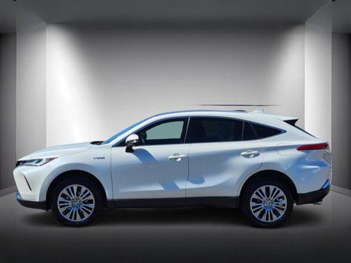 Blizzard Pearl 2021 Toyota Venza Limited