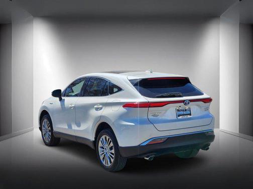 Blizzard Pearl 2021 Toyota Venza Limited