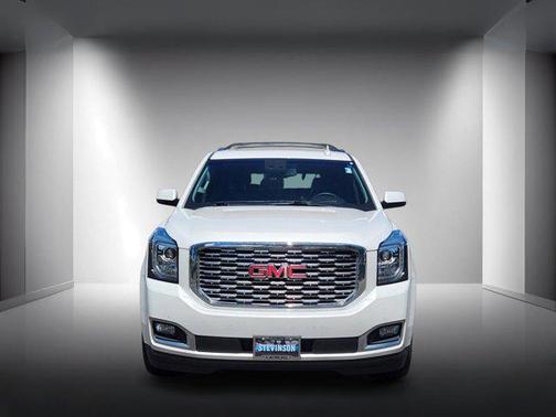 White Frost Tricoat 2019 GMC Yukon Denali