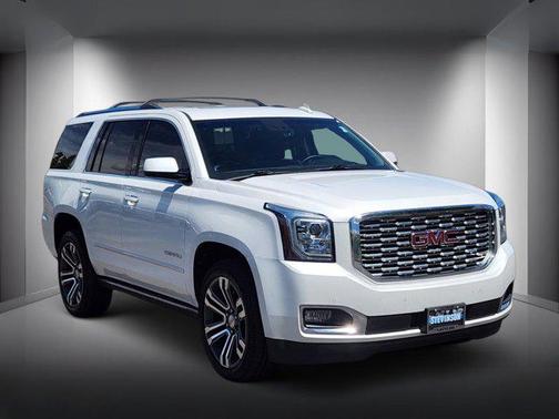 White Frost Tricoat 2019 GMC Yukon Denali