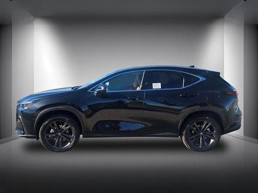 2026 Lexus NX 450h+ Luxury