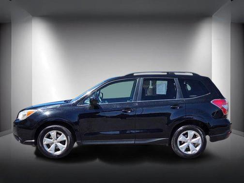 Crystal Black Silica 2014 Subaru Forester 2.5i Premium