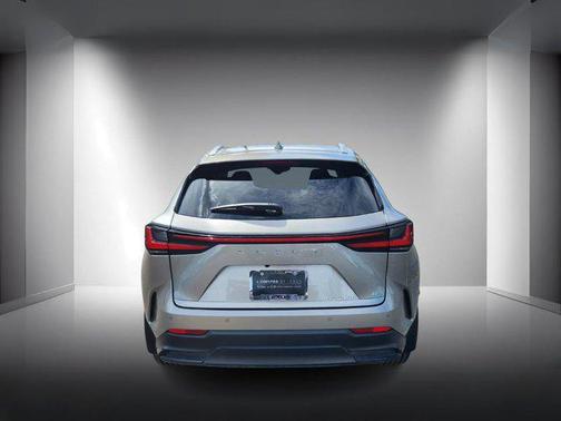 2025 Lexus NX 350h Luxury
