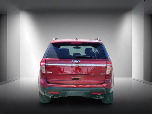 Ruby Red Metallic Tinted Clearcoat 2014 Ford Explorer Base