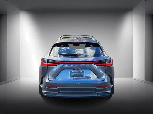 2025 Lexus NX 350h Premium