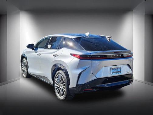 2026 Lexus RZ 450e Luxury