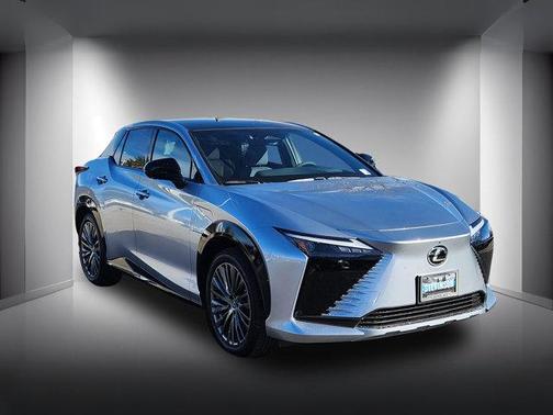 2026 Lexus RZ 450e Luxury