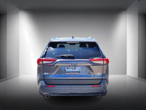 2023 Toyota RAV4 Hybrid XLE