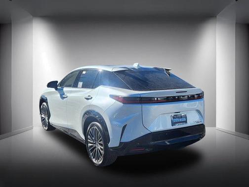 2026 Lexus RZ 450e Luxury