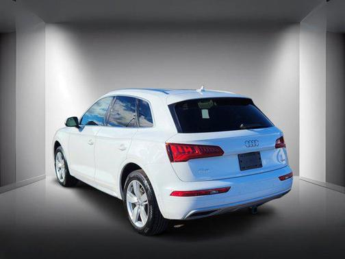 2019 Audi Q5 45 Premium