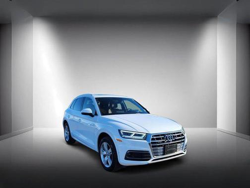 2019 Audi Q5 45 Premium