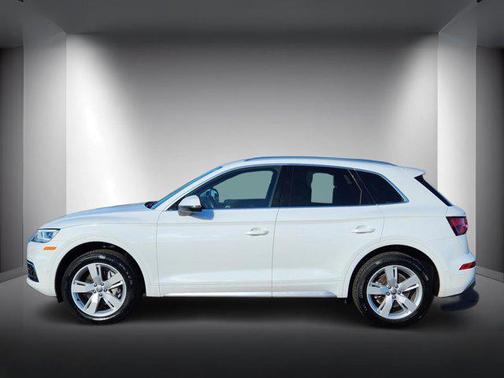 2019 Audi Q5 45 Premium