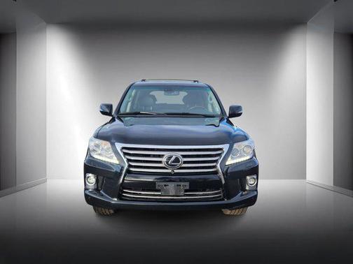 2014 Lexus LX 570 Base