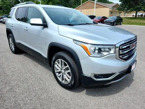 2017 GMC Acadia SLE-2