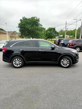 2016 Kia Sorento LX