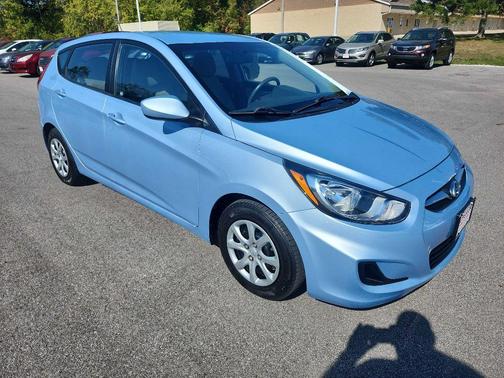 2012 Hyundai Accent GLS