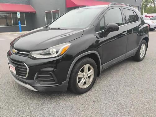 BLACK 2017 Chevrolet Trax LT