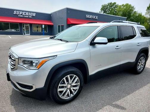 2017 GMC Acadia SLE-2