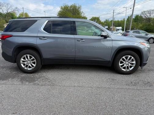 GRAY 2020 Chevrolet Traverse LT Leather