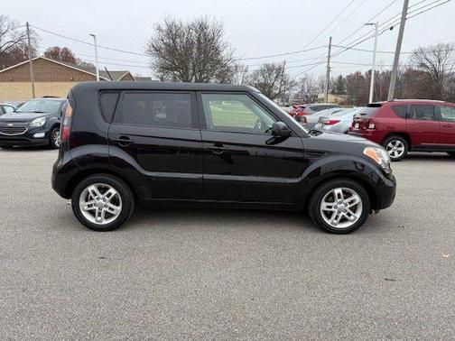 2011 Kia Soul +