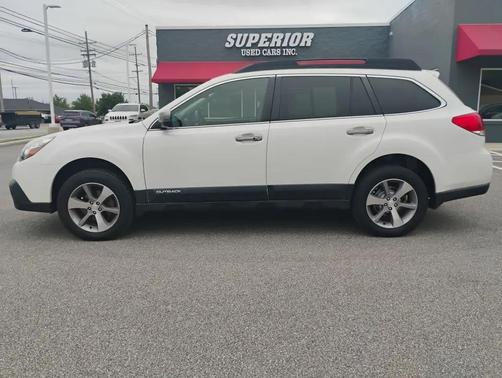 WHITE 2014 Subaru Outback 2.5i Limited