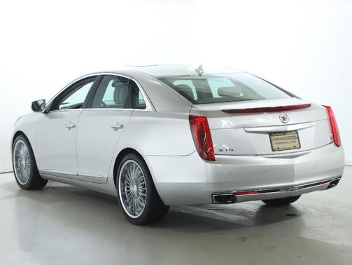 2013 Cadillac XTS Platinum