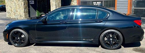 2018 BMW 750 i xDrive