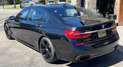 2018 BMW 750 i xDrive