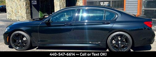 Black Sapphire Metallic 2018 BMW 750 i xDrive